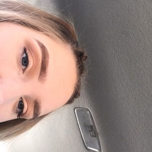 Meet your Posher, Carissa